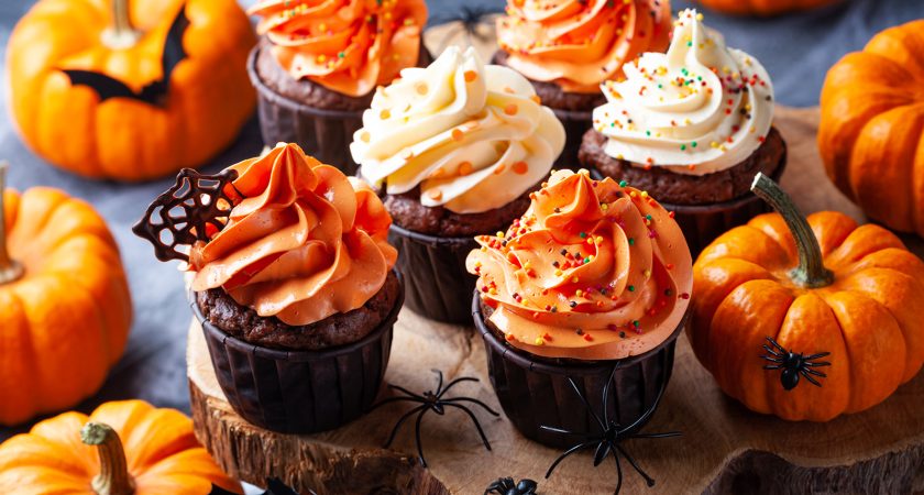 Halloween Treats : send branded Halloween confectionery or a box of spooky cupcakes!